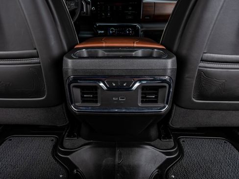 Used 2025 GMC Sierra 1500 Denali Ultimate image 33