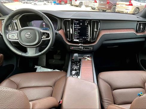 Used 2023 Volvo XC60 B5 Plus w/ Protection Package Premier image 20