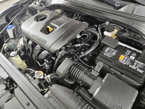 Used 2024 Kia Forte LXS image 22