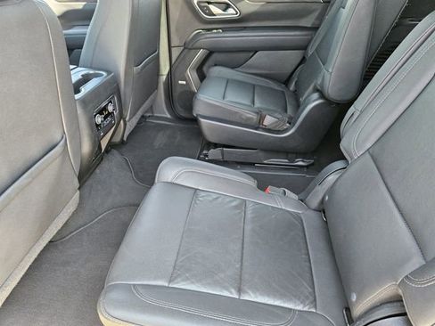 Used 2022 Chevrolet Tahoe Z71 w/ Luxury Package image 30