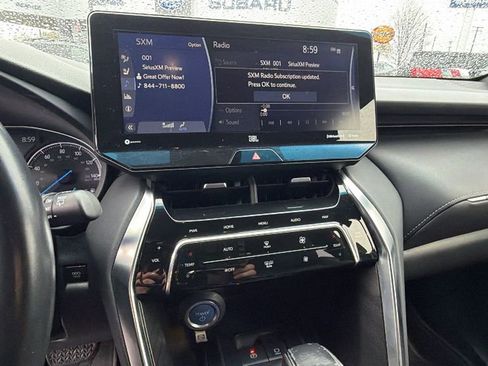 Used 2021 Toyota Venza XLE w/ Carpet Mat Package (TMS) image 25