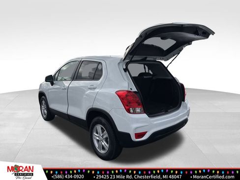 Used 2022 Chevrolet Trax LS w/ Fleet Convenience Package image 26