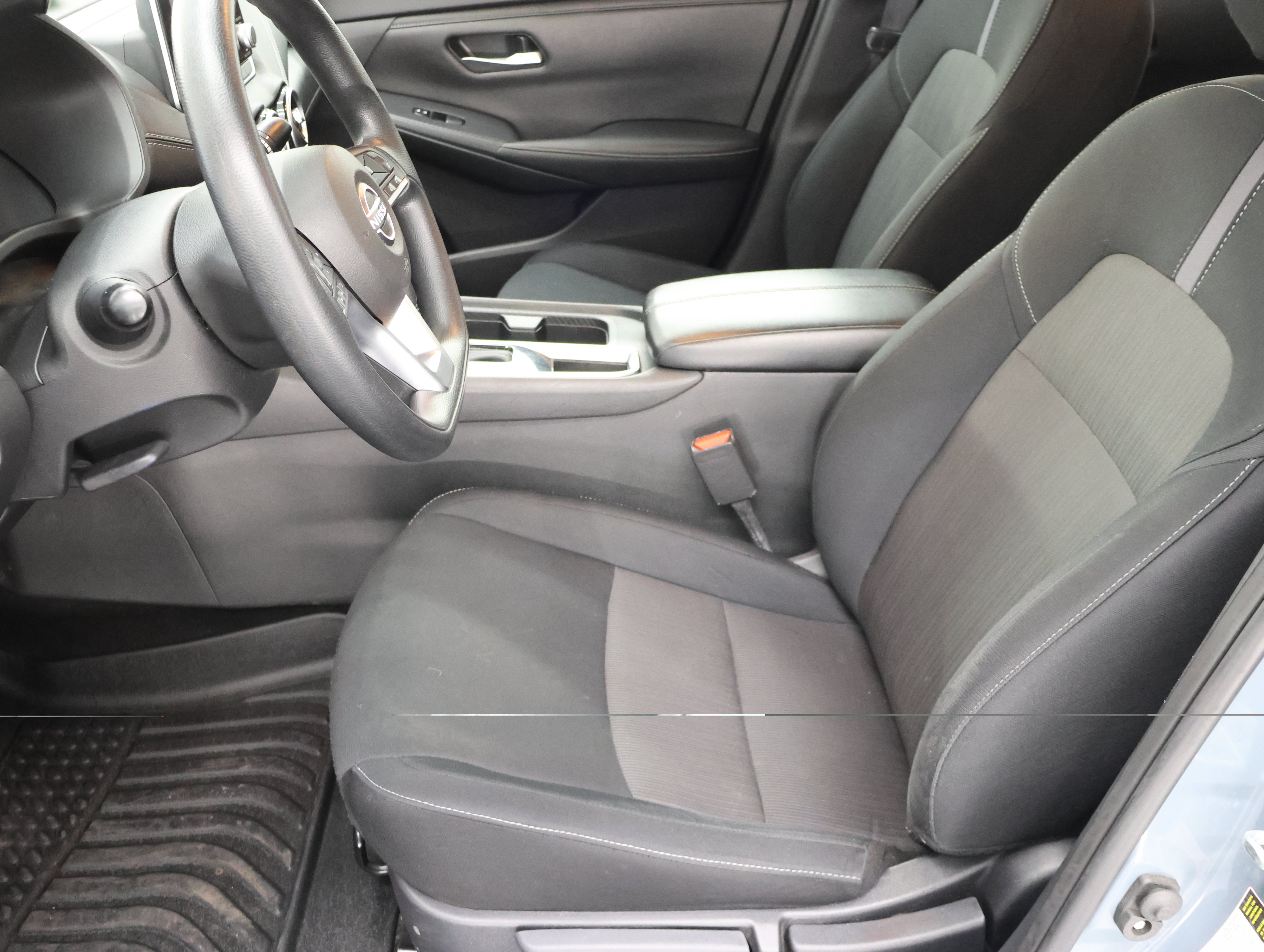 Used 2024 Nissan Sentra SV FWD image 8