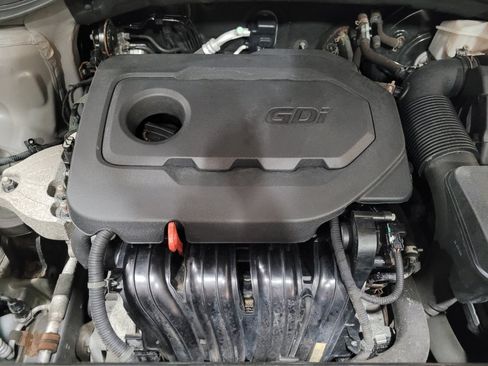 Used 2018 Hyundai Santa Fe Sport AWD/4WD image 30