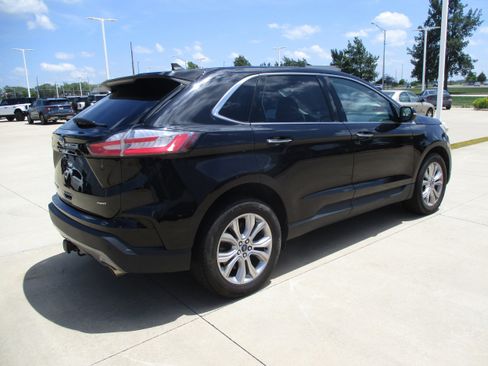 Used 2022 Ford Edge Titanium AWD/4WD image 6