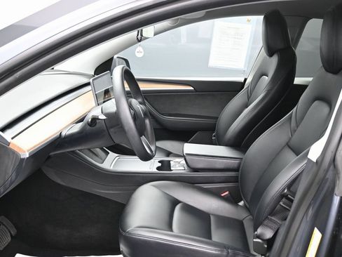 Used 2023 Tesla Model Y Long Range image 13