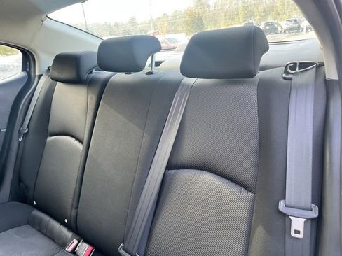 Used 2018 MAZDA MAZDA3 Sport image 17