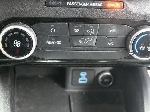 Used 2021 Ford Escape SE FWD image 26