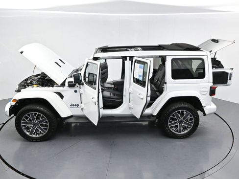 Used 2024 Jeep Wrangler High Altitude AWD/4WD image 47