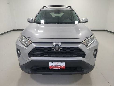 Used 2019 Toyota RAV4 XLE Premium FWD image 2