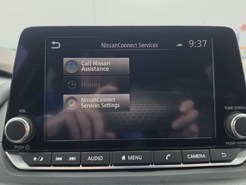 Used 2023 Nissan Rogue SV AWD/4WD image 19
