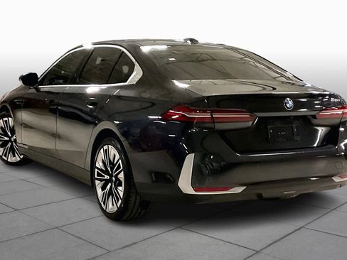 Certified 2025 BMW 530i image 12