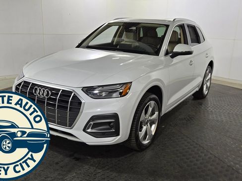 Used 2021 Audi Q5 2.0T Premium Plus w/ Premium Plus Package image 3
