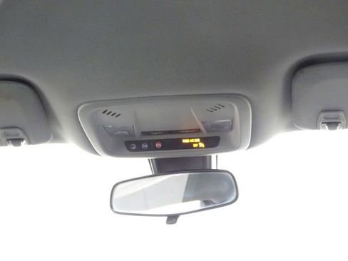 Used 2022 Chevrolet Malibu LT image 24