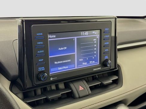 Certified 2020 Toyota RAV4 XLE image 21