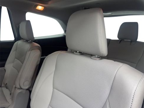 Used 2019 Honda Pilot Elite image 35