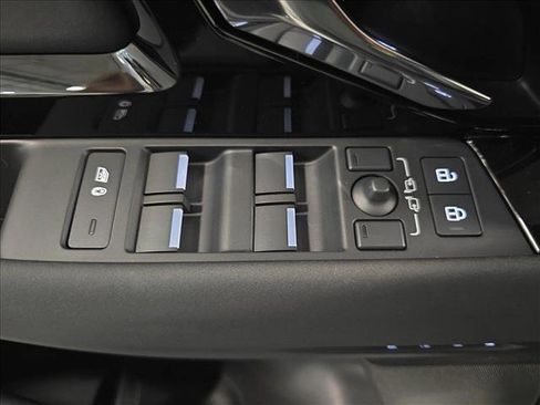 New 2026 Land Rover Range Rover Evoque S image 28