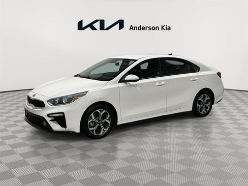 Certified 2021 Kia Forte LXS image 1