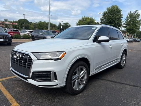 Used 2023 Audi Q7 2.0T Premium w/ Convenience Package AWD/4WD image 3