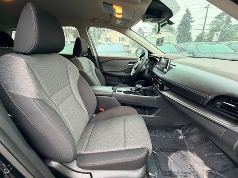 Used 2021 Nissan Rogue SV AWD/4WD image 23