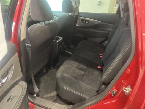 Used 2017 Nissan Murano SV image 9