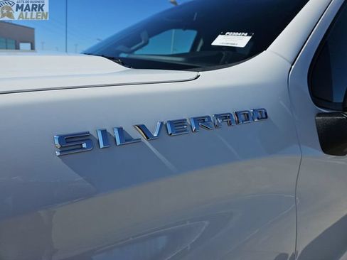 Used 2025 Chevrolet Silverado 1500 RST AWD/4WD image 31