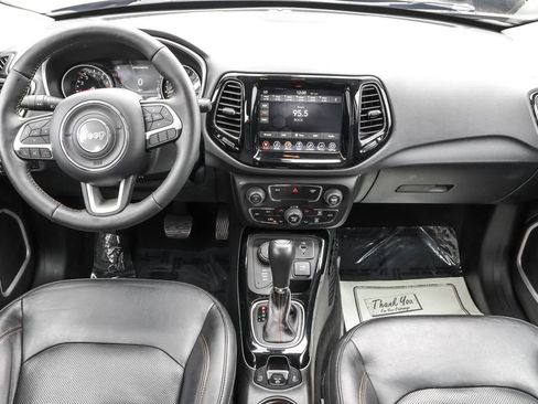 Used 2018 Jeep Compass Limited image 29