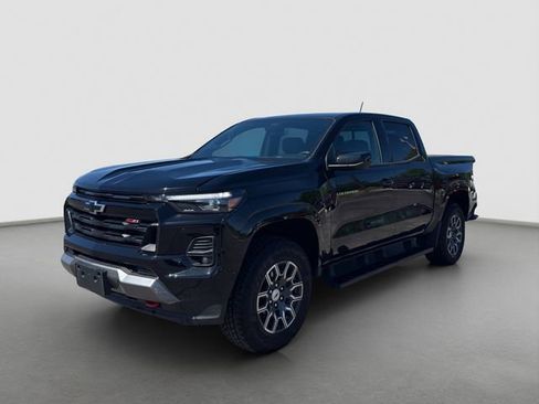 Used 2024 Chevrolet Colorado Z71 w/ Z71 Convenience Package 2 AWD/4WD image 1