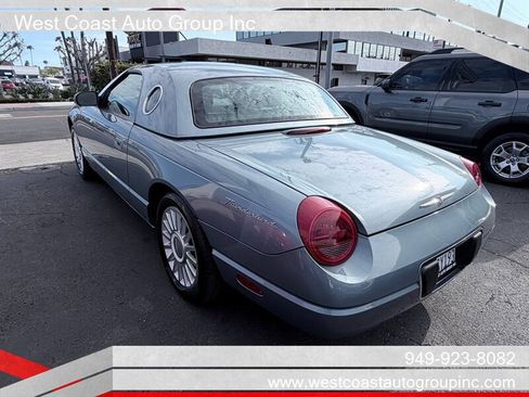Used 2005 Ford Thunderbird RWD image 4