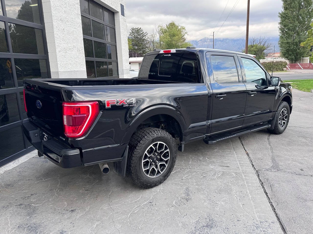 Used 2022 Ford F150 XLT w/ Equipment Group 302A High AWD/4WD image 6