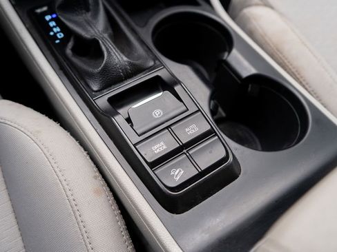 Used 2019 Hyundai Tucson SE w/ Cargo Package image 23