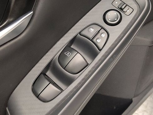 Used 2024 Nissan Sentra SV FWD image 27