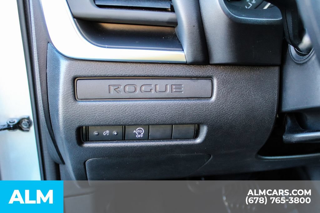 Used 2024 Nissan Rogue S FWD image 31