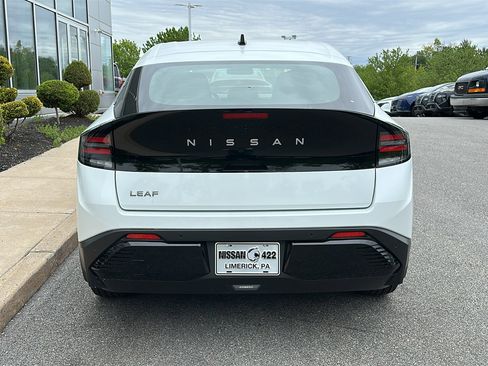 New 2026 Nissan Leaf w/ Floor Mat Package (S+) FWD image 4