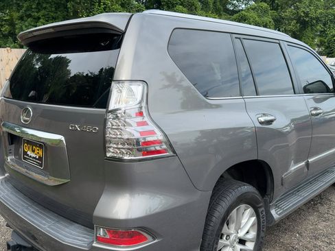 Used 2014 Lexus GX 460 w/ Premium Package AWD/4WD image 19
