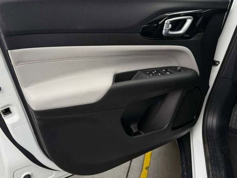 New 2026 Jeep Compass Limited image 26