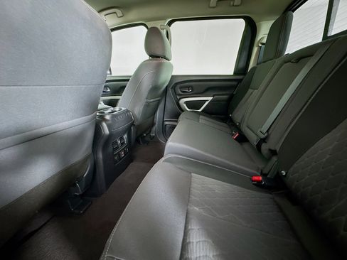 Used 2023 Nissan Titan SV w/ SV Convenience Package image 23