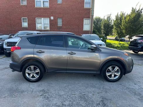 Used 2015 Toyota RAV4 XLE AWD/4WD image 4