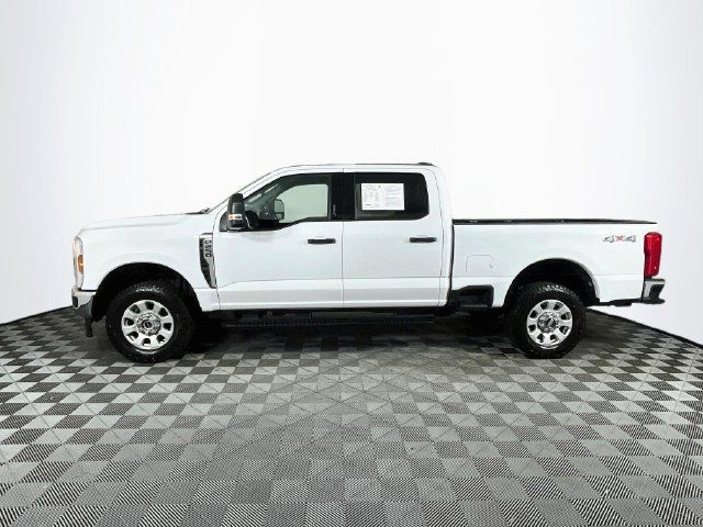 Used 2024 Ford F250 XLT AWD/4WD image 5
