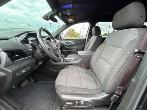 Used 2022 Chevrolet Traverse LT w/ LPO, Floor Liner Package AWD/4WD image 17
