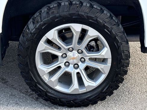 Used 2026 Chevrolet Silverado 1500 LTZ w/ LTZ Premium Package AWD/4WD image 9
