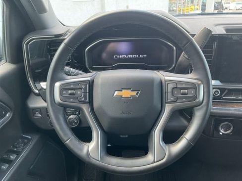 Certified 2024 Chevrolet Silverado 1500 LT AWD/4WD image 3