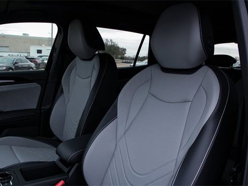 New 2026 Volkswagen Tiguan SE R-Line image 11