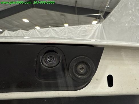 Used 2022 Volvo XC40 T5 Momentum image 21