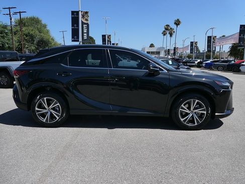 Used 2024 Lexus RX 350 Premium w/ Cold Area Package FWD image 2