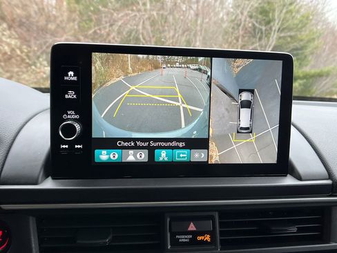 Used 2025 Honda Pilot Elite image 19