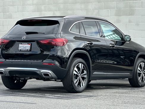 Certified 2025 Mercedes-Benz GLA 250 image 4