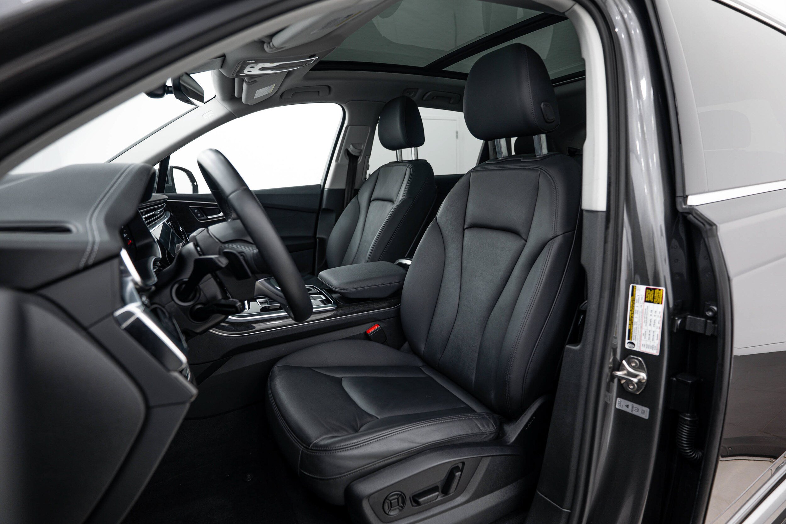 Certified 2023 Audi Q7 3.0T Premium w/ Convenience Package AWD/4WD image 15
