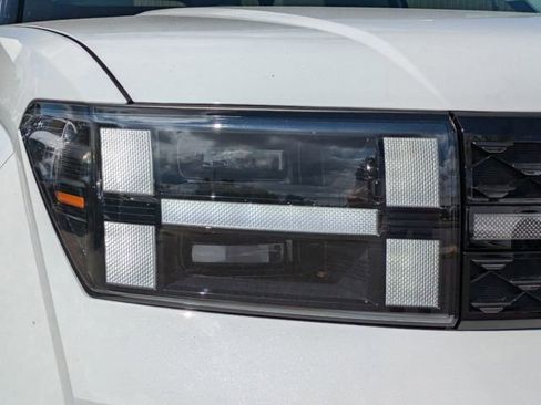 Used 2025 Hyundai Santa Fe Calligraphy FWD image 10