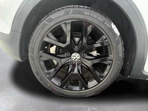 Used 2017 Volkswagen Beetle 1.8T Dune image 31